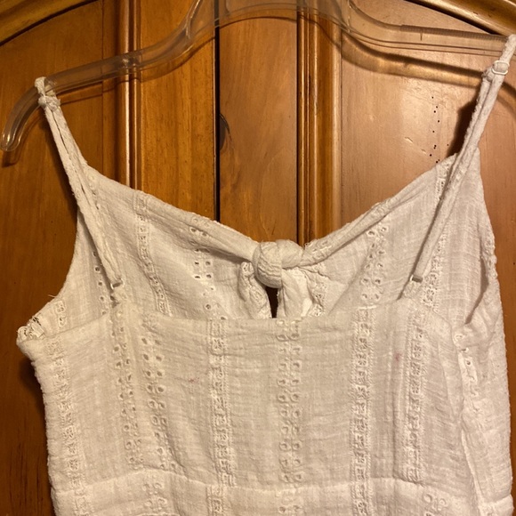 Gorgeous white embroidery cotton dress ❤️ - Picture 6 of 6